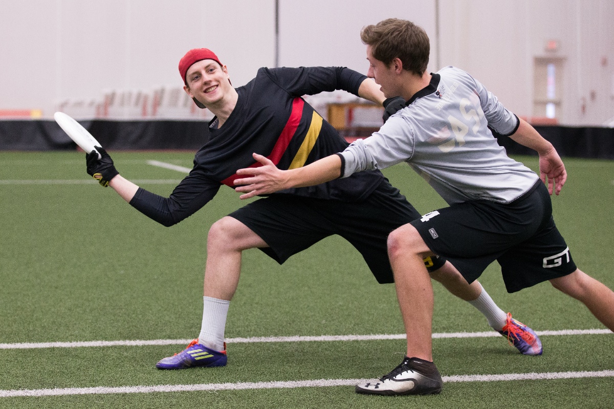 Ultimate Frisbee - University of Guelph Fitness and Recreation